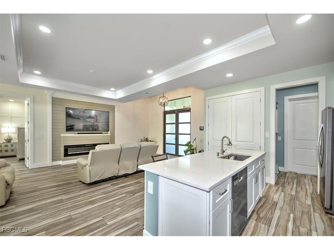 6137 Holt Court Fort Myers FL 33905 2025025807 image10