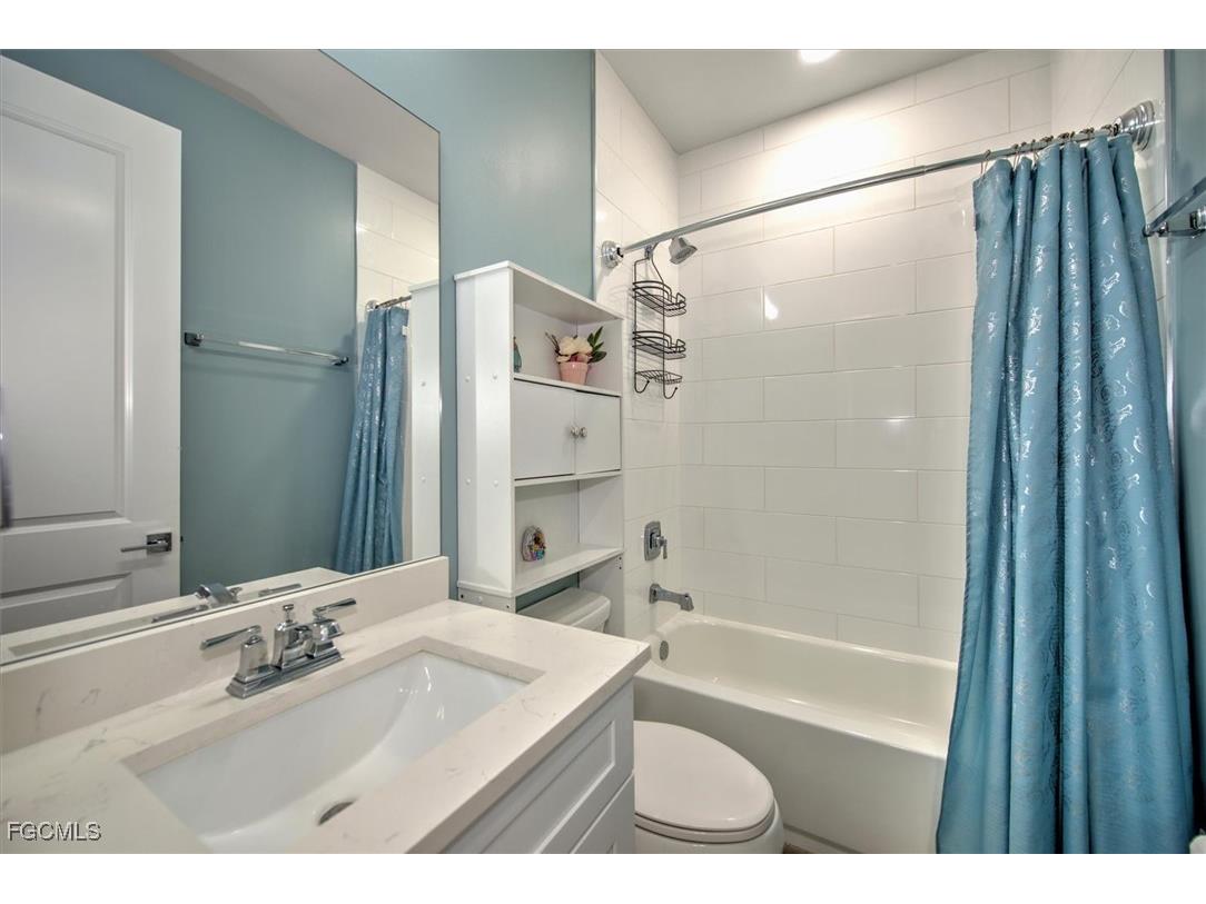 6137 Holt Court Fort Myers FL 33905 2025025807 image19