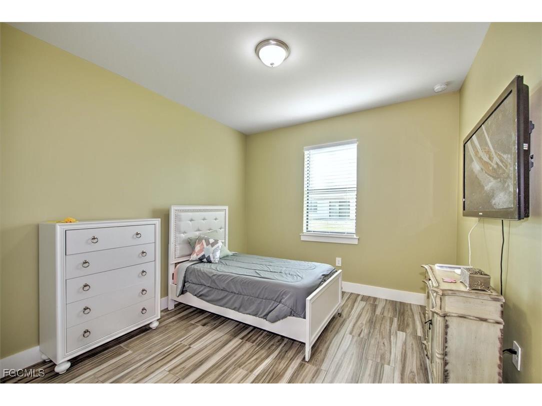 6137 Holt Court Fort Myers FL 33905 2025025807 image20