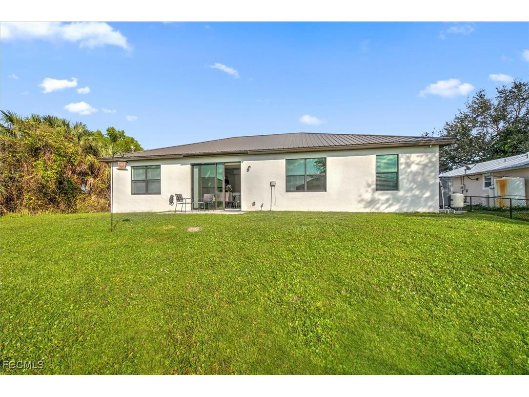 6137 Holt Court Fort Myers FL 33905 2025025807 image27