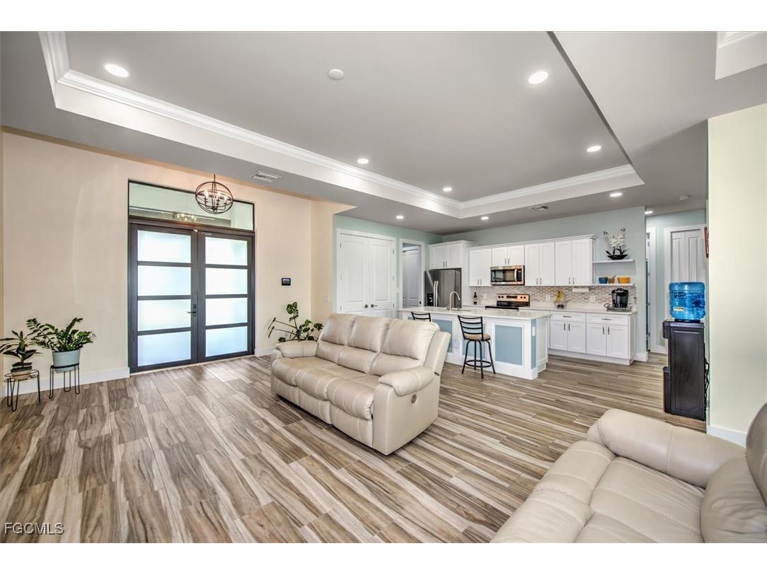 6137 Holt Court Fort Myers FL 33905 2025025807 image4