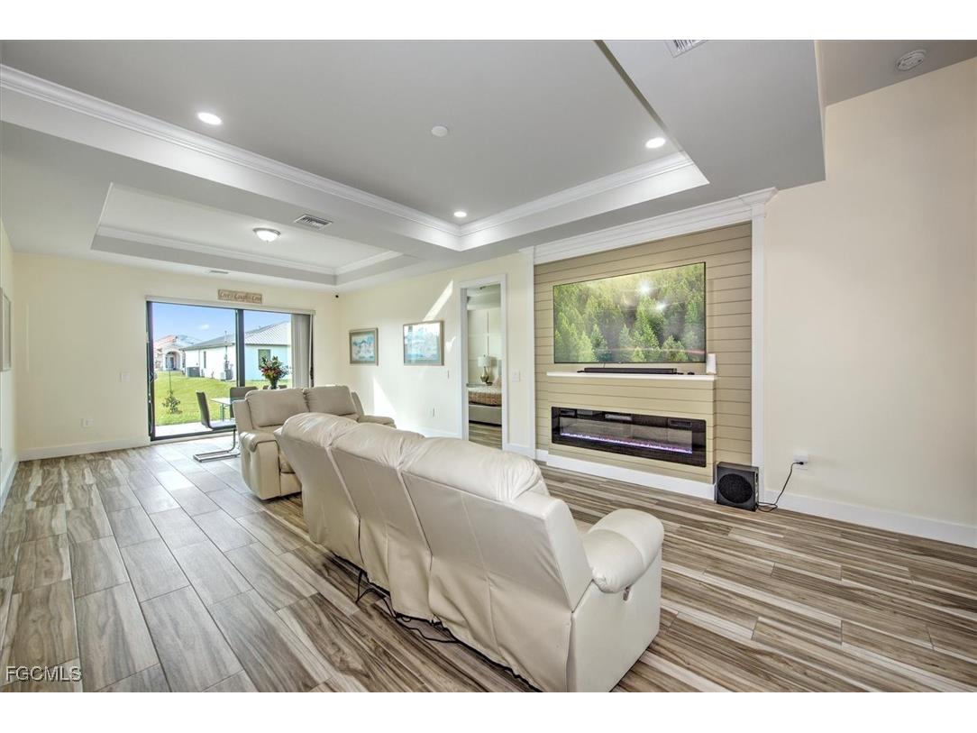 6137 Holt Court Fort Myers FL 33905 2025025807 image6