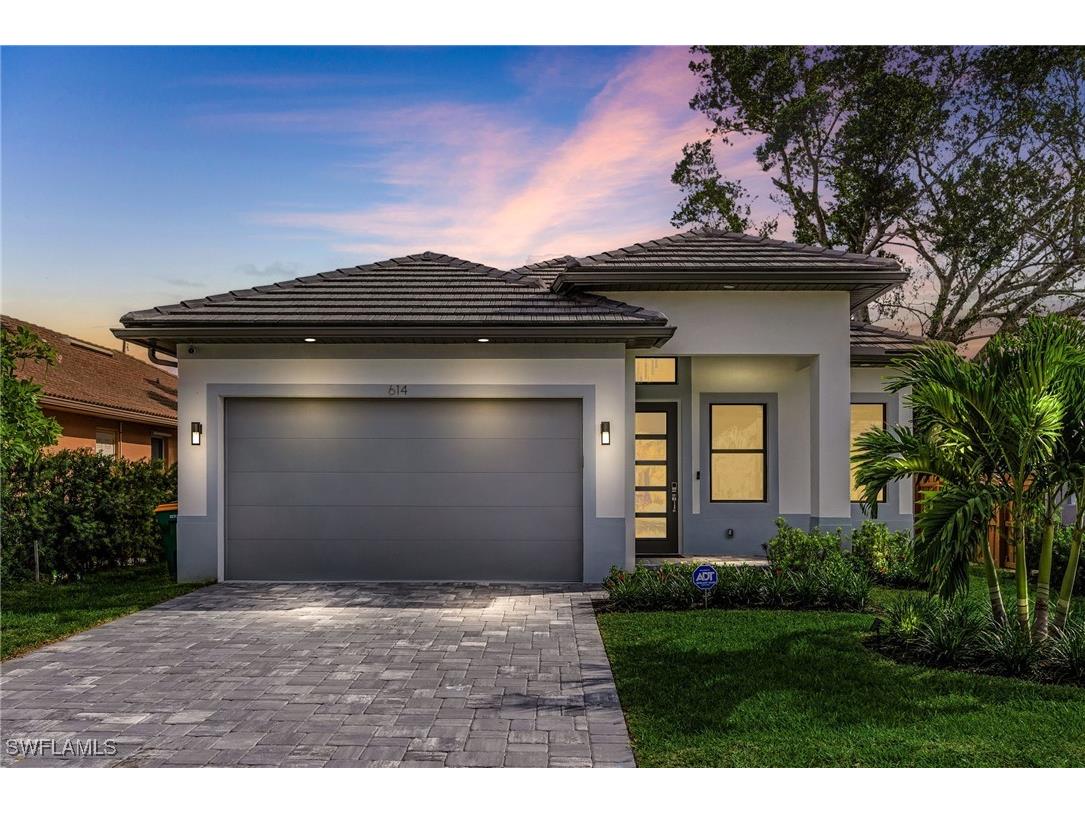 614 105th Avenue N Naples FL 34108 225056293 image1