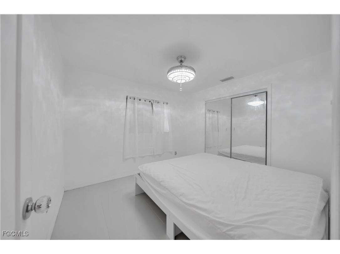 614 Carolina Avenue Fort Myers FL 33905 2025020201 image15