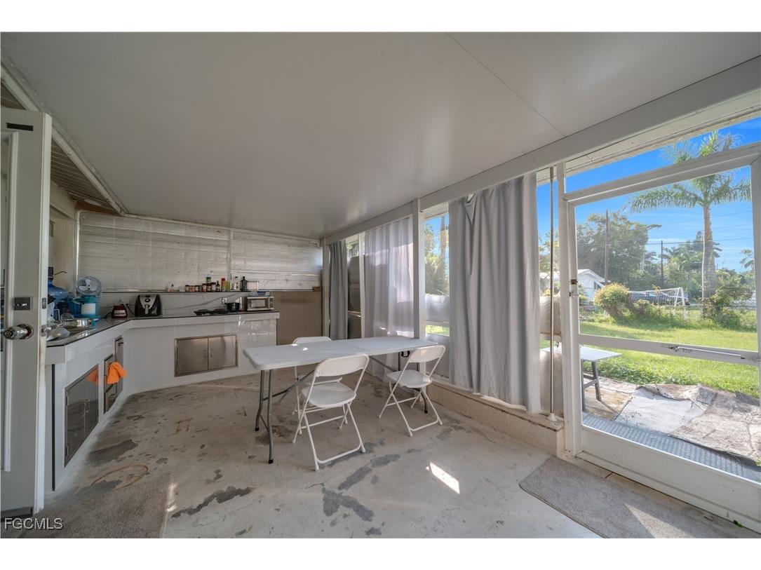 614 Carolina Avenue Fort Myers FL 33905 2025020201 image23