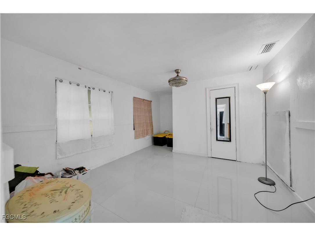 614 Carolina Avenue Fort Myers FL 33905 2025020201 image24