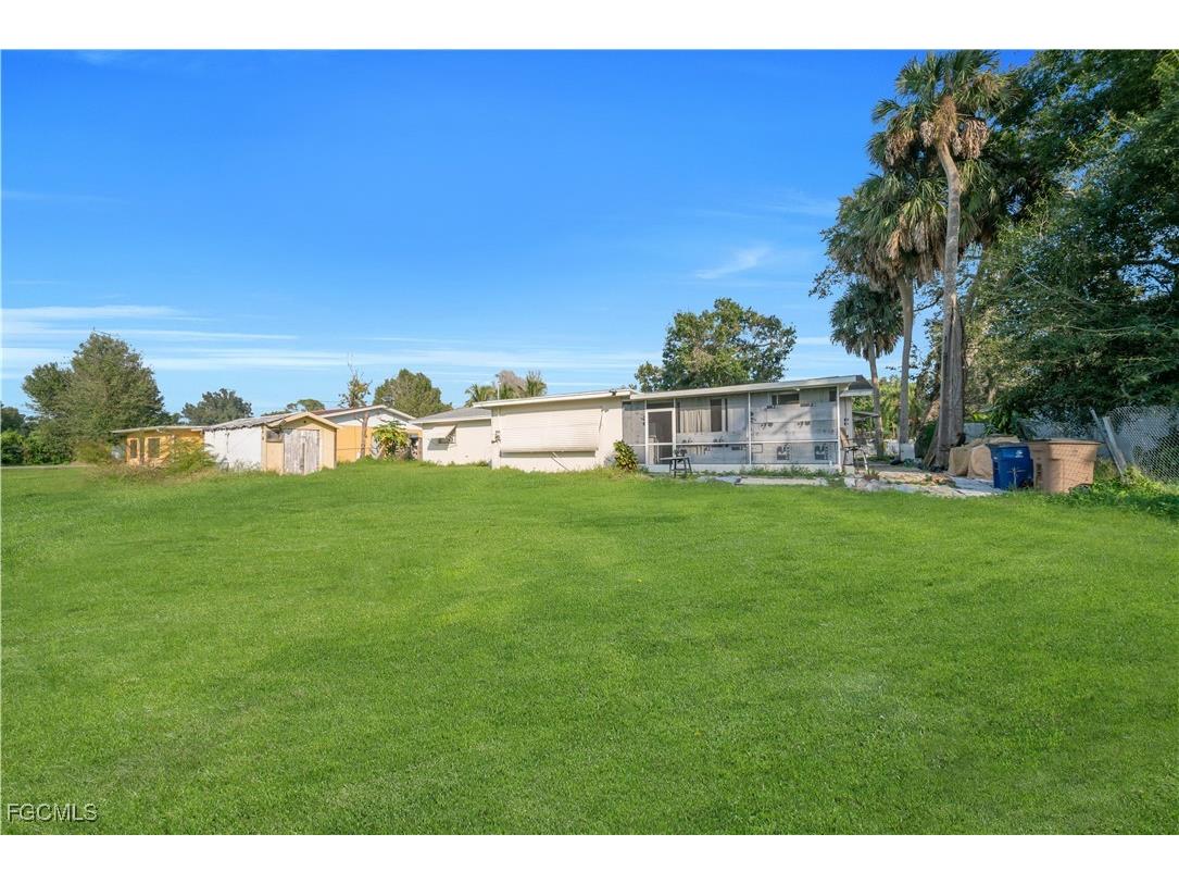 614 Carolina Avenue Fort Myers FL 33905 2025020201 image32