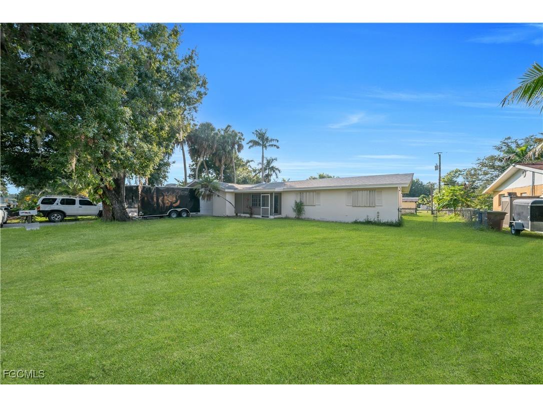 614 Carolina Avenue Fort Myers FL 33905 2025020201 image34