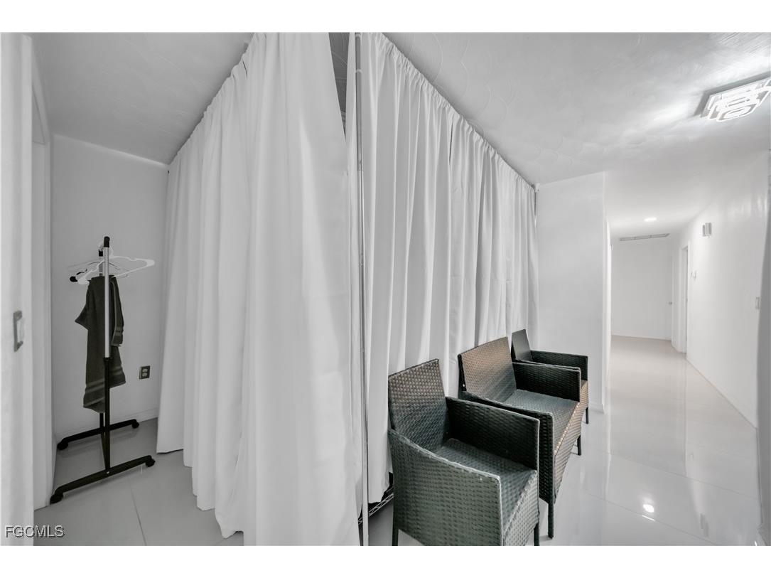 614 Carolina Avenue Fort Myers FL 33905 2025020201 image8