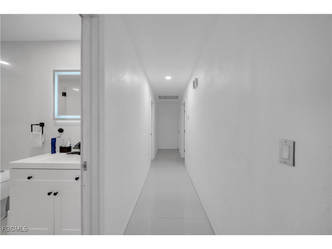 614 Carolina Avenue Fort Myers FL 33905 2025020201 image9