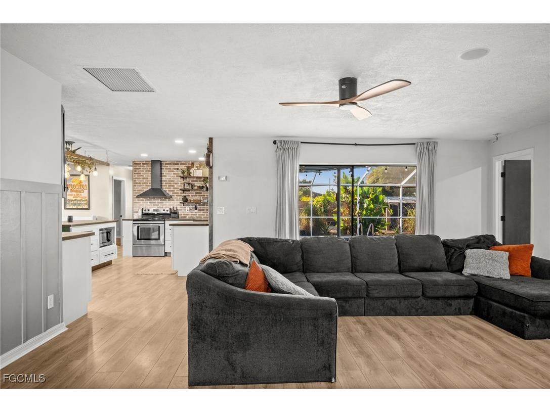 614 NE 1st Avenue Cape Coral FL 33909 2025025835 image10