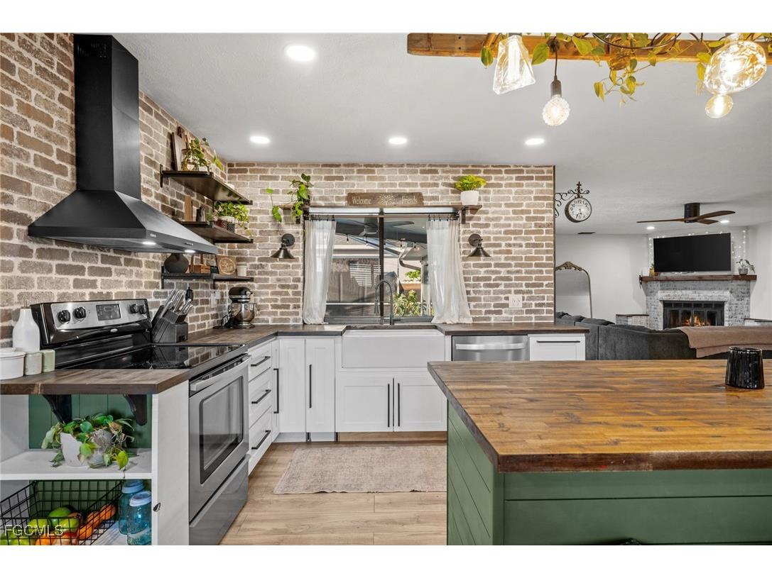 614 NE 1st Avenue Cape Coral FL 33909 2025025835 image14