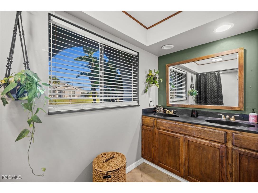 614 NE 1st Avenue Cape Coral FL 33909 2025025835 image24