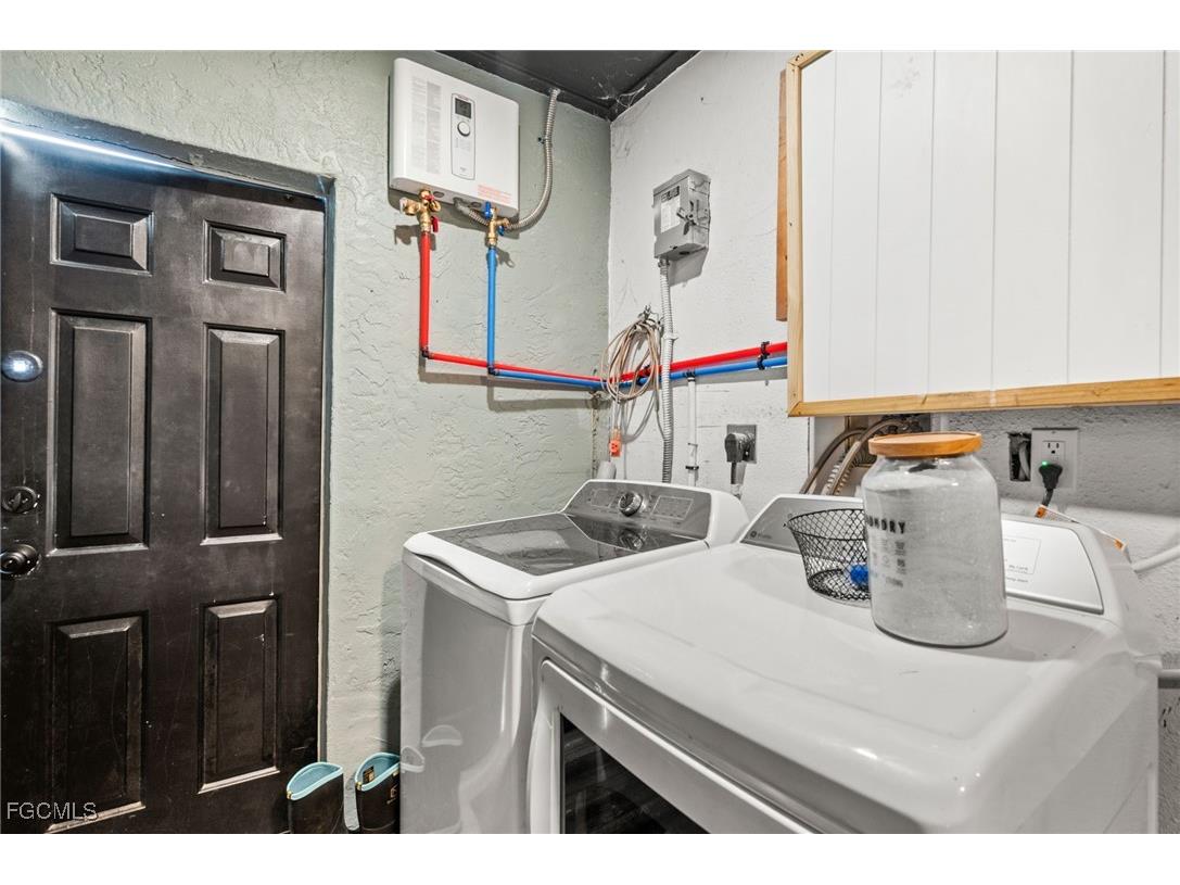 614 NE 1st Avenue Cape Coral FL 33909 2025025835 image35