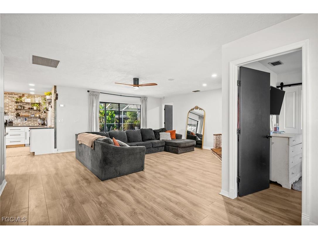 614 NE 1st Avenue Cape Coral FL 33909 2025025835 image9