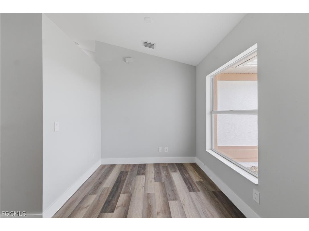 614 SW 1st Street Cape Coral FL 33991 2026012323 image12