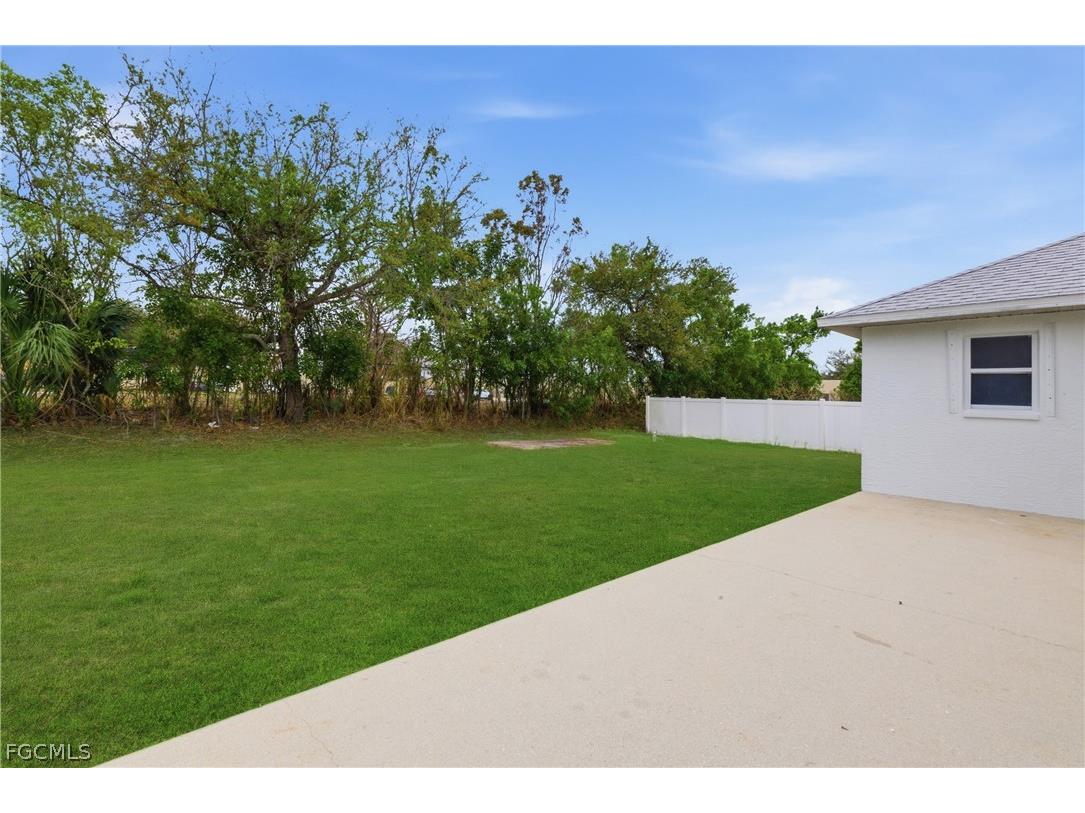 614 SW 1st Street Cape Coral FL 33991 2026012323 image21