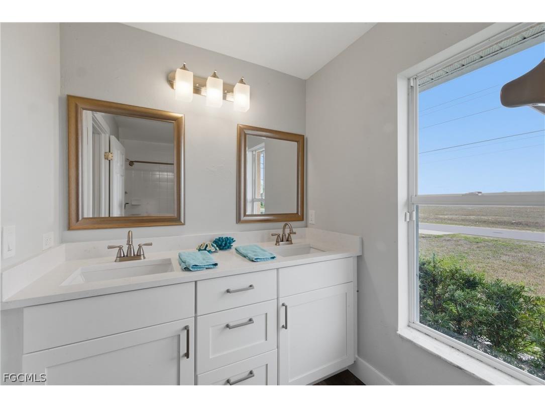 614 SW 1st Street Cape Coral FL 33991 2026012323 image27