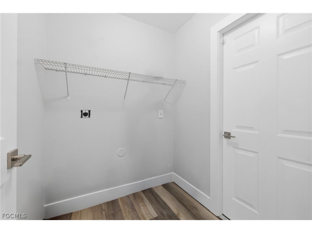 614 SW 1st Street Cape Coral FL 33991 2026012323 image38