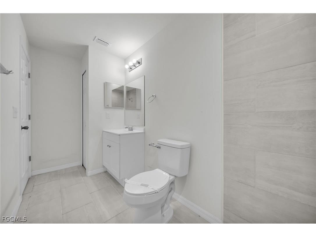 614 SW 3rd Court Cape Coral FL 33991 2026011404 image19