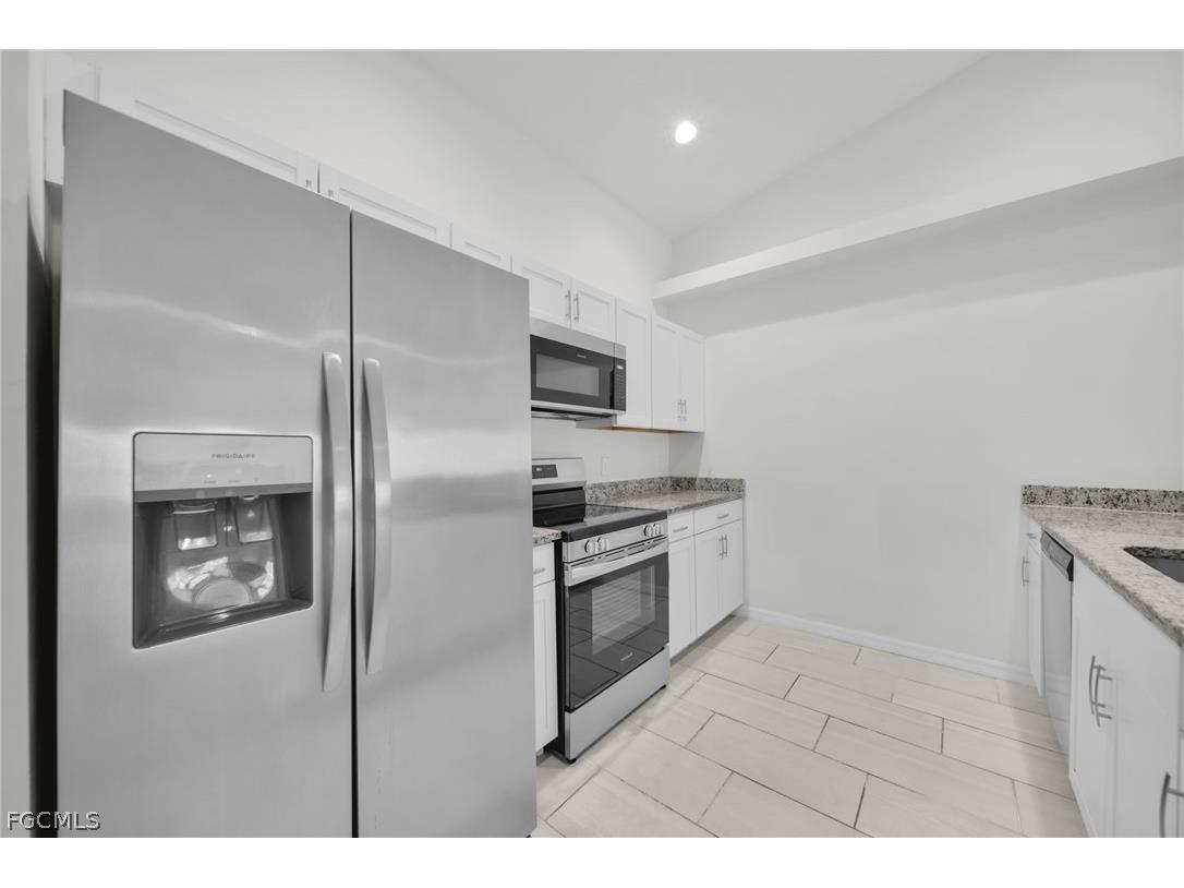 614 SW 3rd Court Cape Coral FL 33991 2026011404 image6