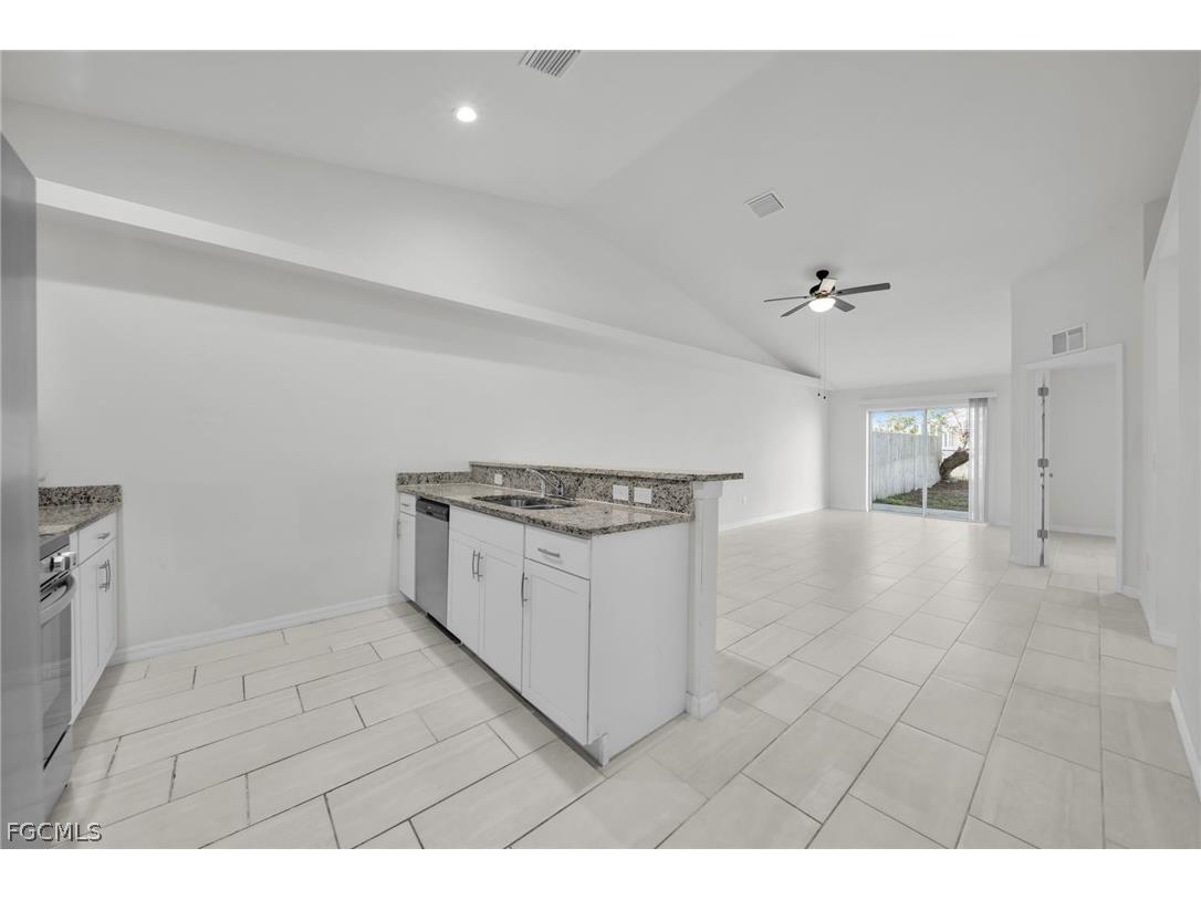 614 SW 3rd Court Cape Coral FL 33991 2026011404 image7