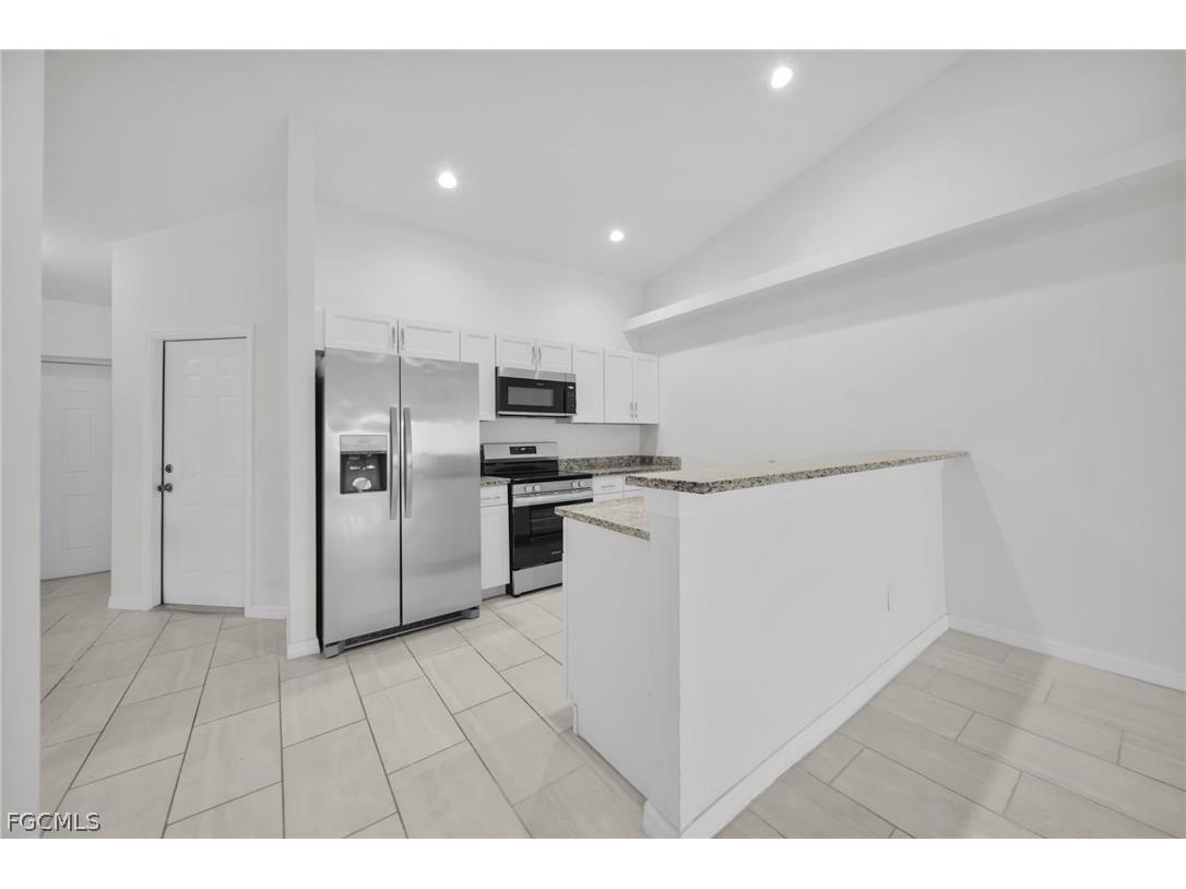 614 SW 3rd Court Cape Coral FL 33991 2026011404 image9