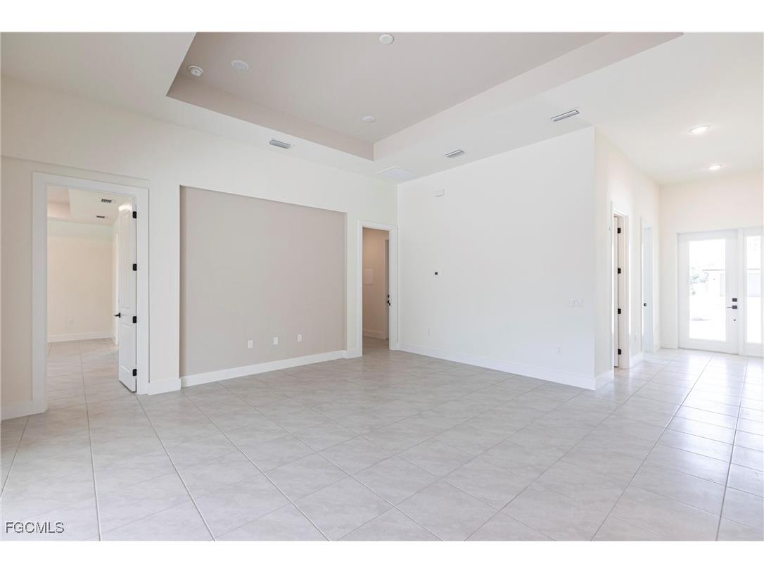 6141 Arbor Avenue Fort Myers FL 33905 2025011242 image12