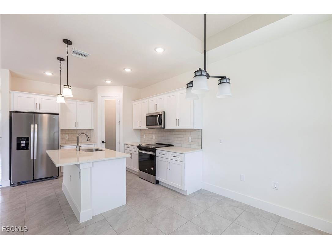 6141 Arbor Avenue Fort Myers FL 33905 2025011242 image22
