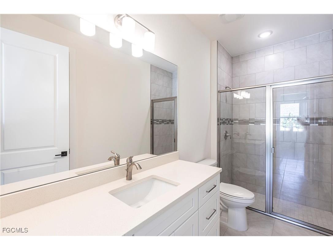 6141 Arbor Avenue Fort Myers FL 33905 2025011242 image37