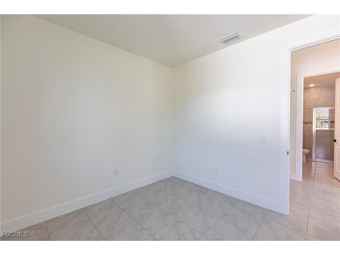 6141 Arbor Avenue Fort Myers FL 33905 2025011242 image38