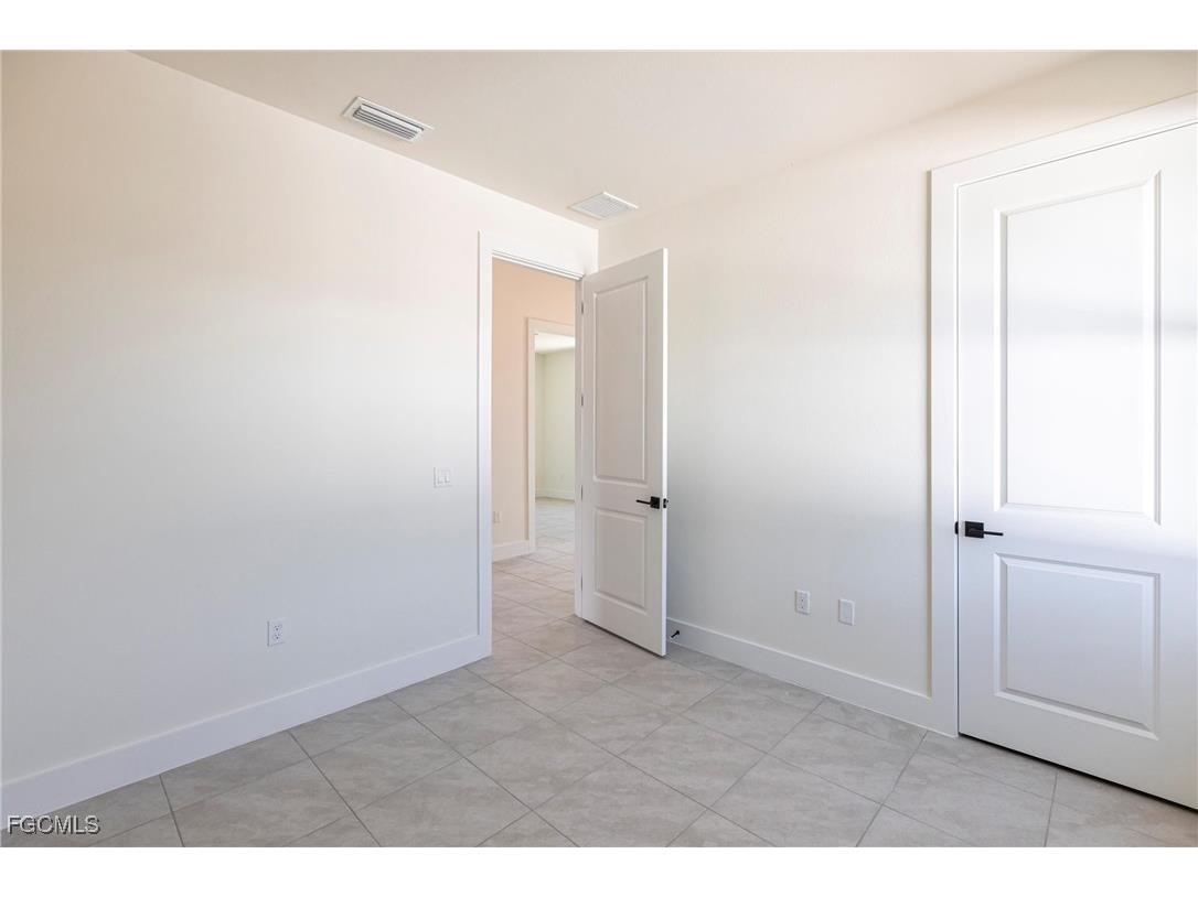 6141 Arbor Avenue Fort Myers FL 33905 2025011242 image39