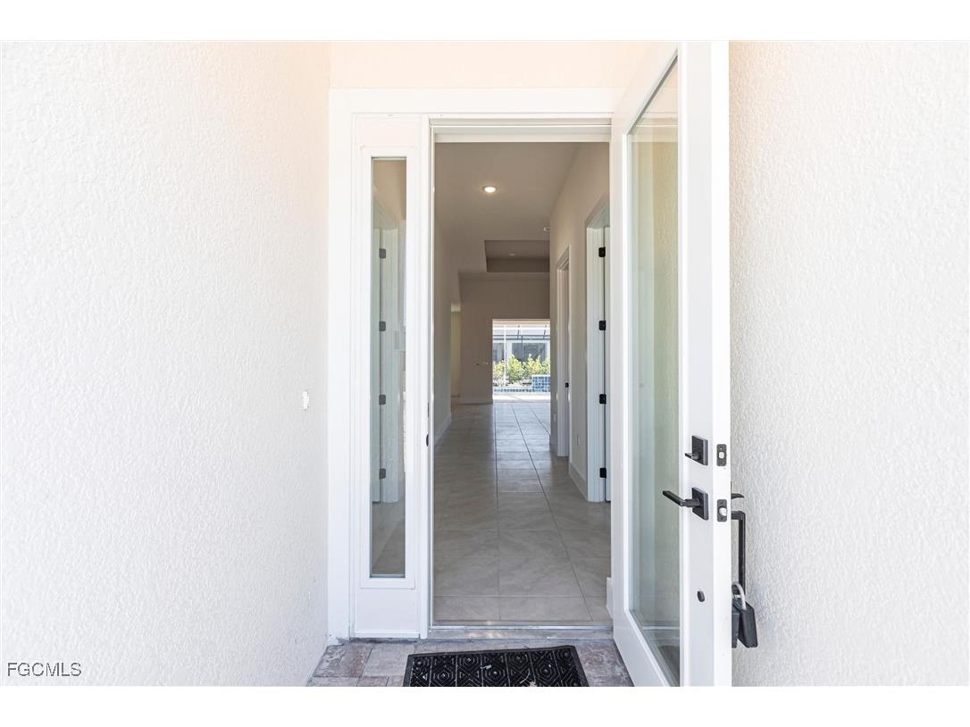 6141 Arbor Avenue Fort Myers FL 33905 2025011242 image9