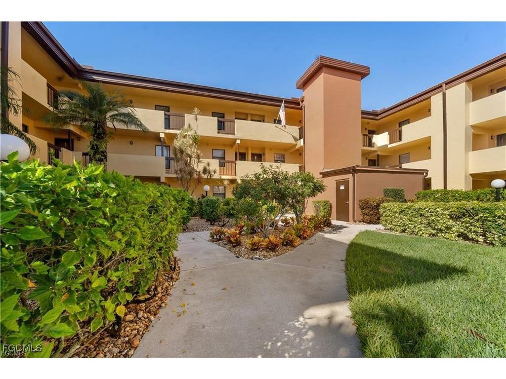 6146 Whiskey Creek Drive #716 Fort Myers FL 33919 2025024913 image2