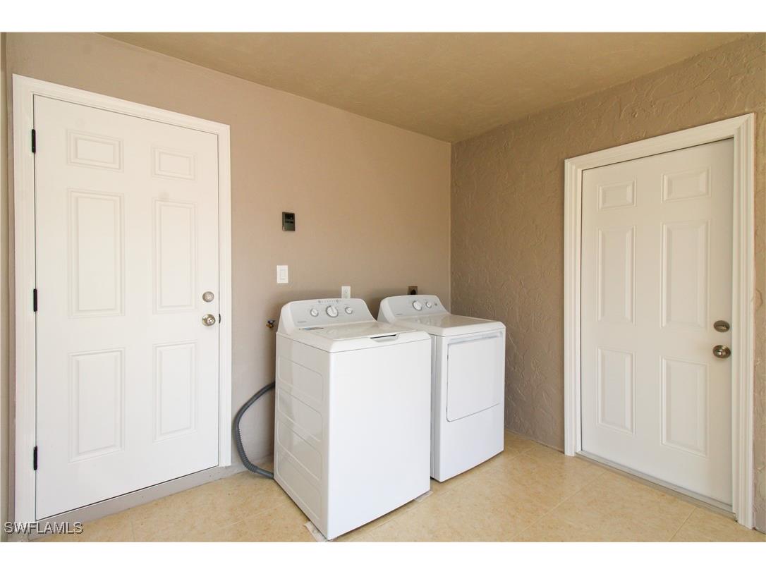 615 108th Avenue N Naples FL 34108 225081965 image39