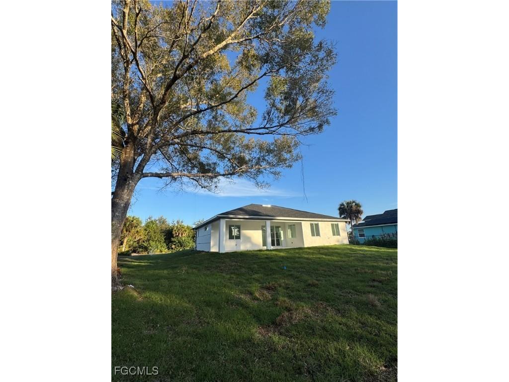 615 Clayton Avenue Lehigh Acres FL 33972 2025022778 image6