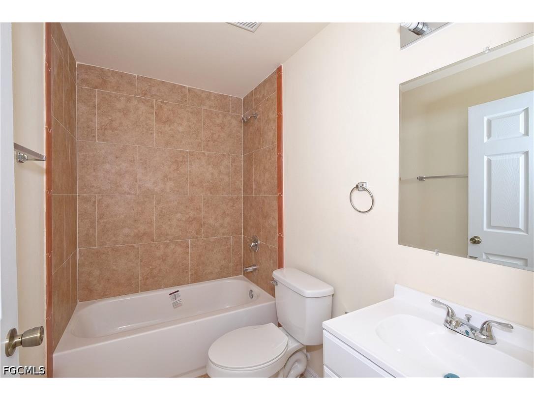 615 SE 6th Terrace Cape Coral FL 33990 2026019429 image12