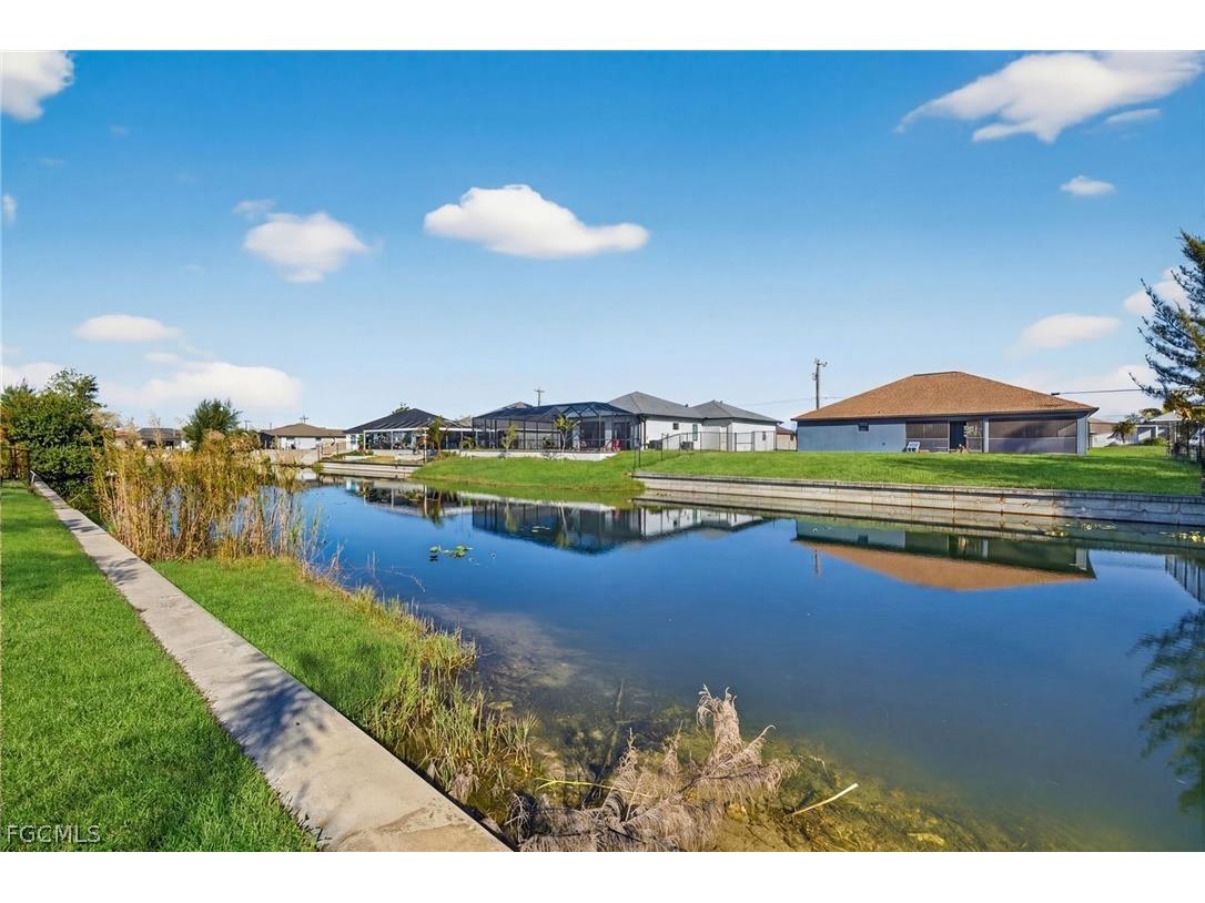 615 SW 26th Terrace Cape Coral FL 33914 2026009946 image1