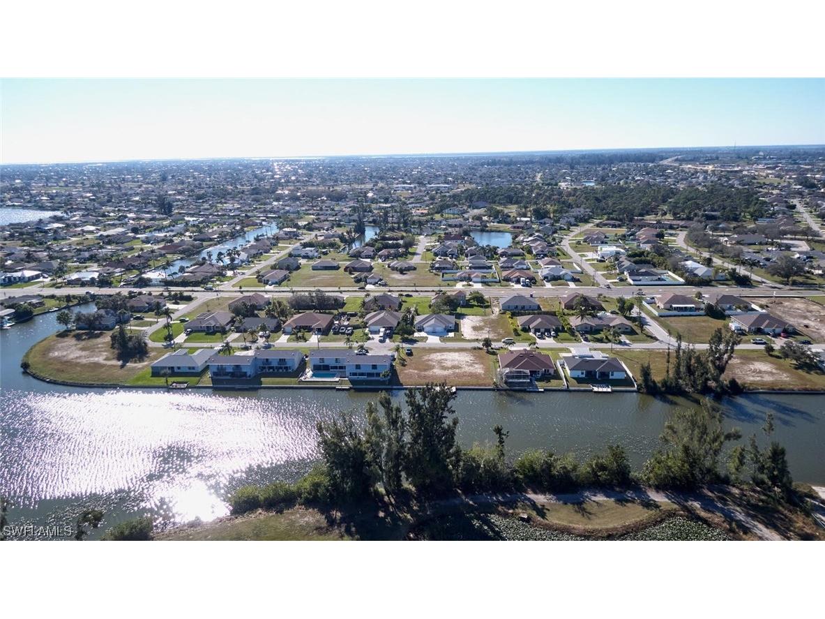 615 SW 3rd Court Cape Coral FL 33991 224005655 image1