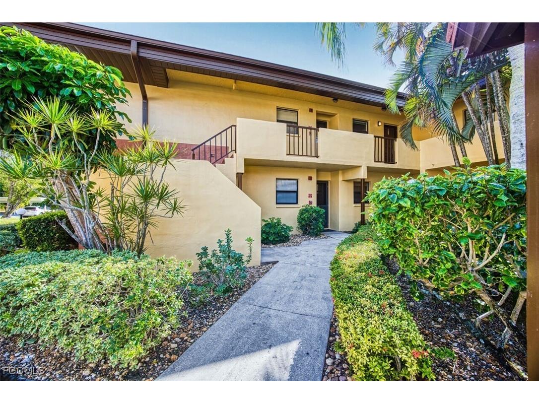 6150 Whiskey Creek Drive #811 Fort Myers FL 33919 2026004302 image3