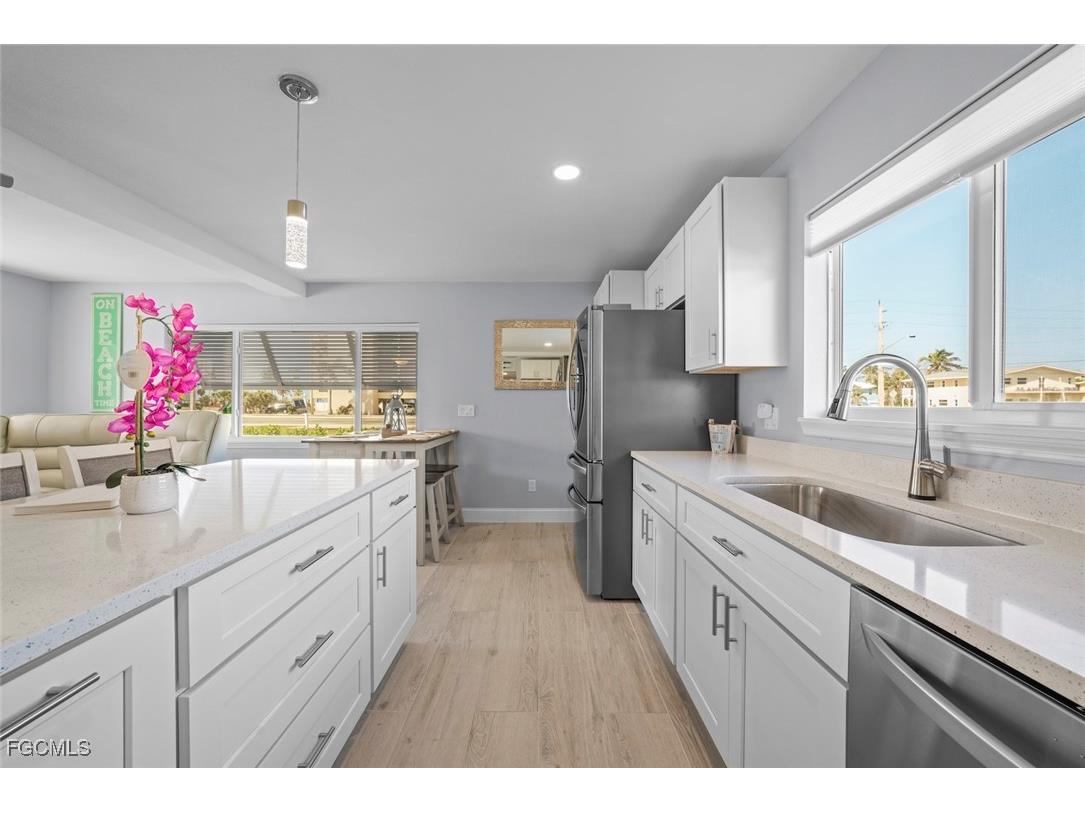 6151 Estero Boulevard #5 Fort Myers Beach FL 33931 2025018421 image7