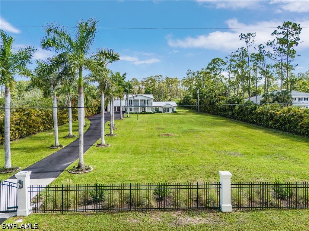6155 Standing Oaks Lane Naples FL 34119 226013669 image2