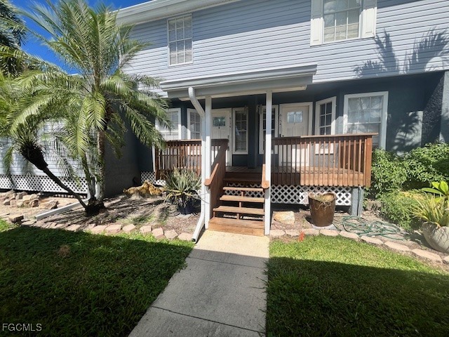 6156 Lake Front Drive Fort Myers FL 33908 2025014769 image2