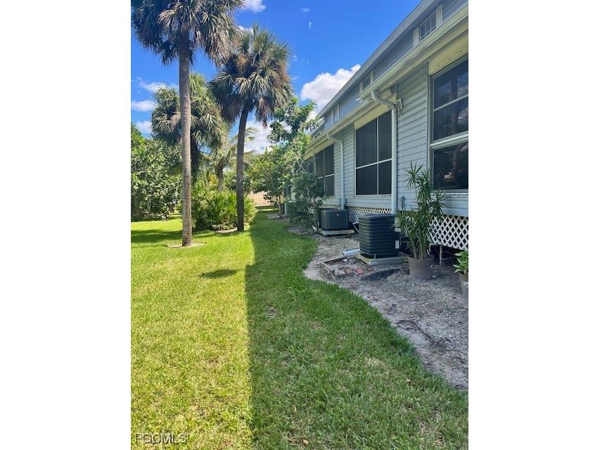 6156 Lake Front Drive Fort Myers FL 33908 2025014769 image24