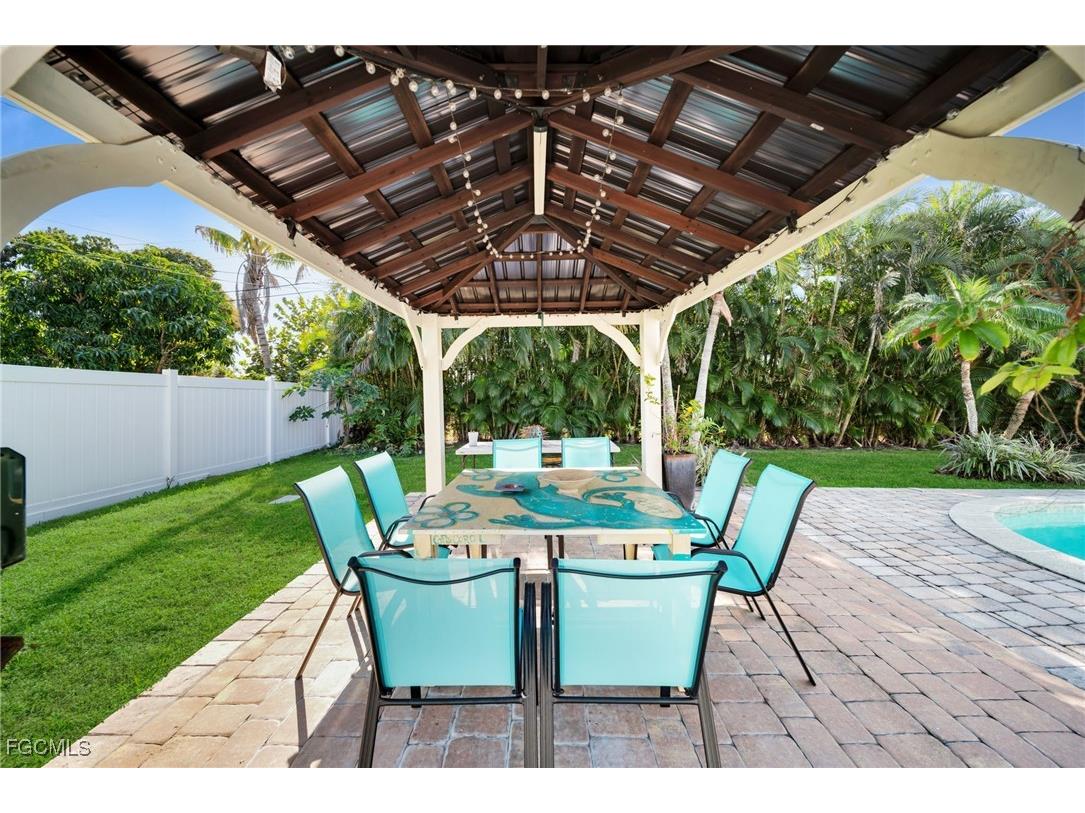 616 El Dorado Parkway E Cape Coral FL 33904 2026003043 image5