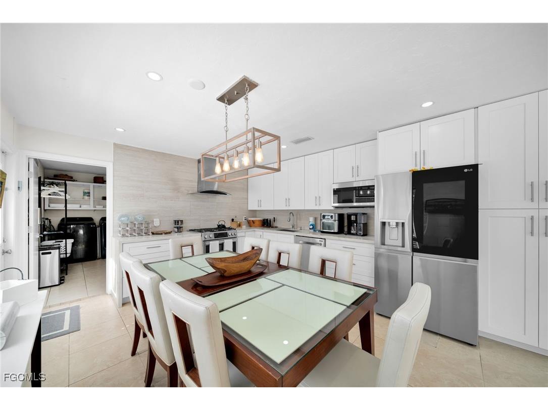 616 El Dorado Parkway E Cape Coral FL 33904 2026003043 image8