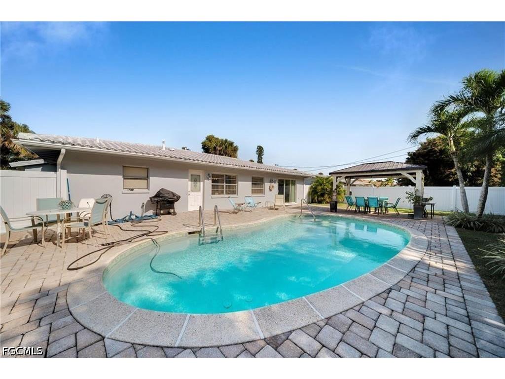 616 El Dorado Parkway E Cape Coral FL 33904 2026028813 image25