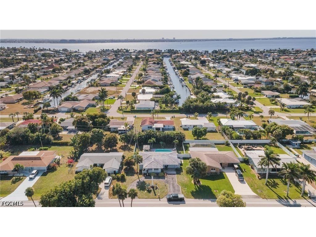 616 El Dorado Parkway E Cape Coral FL 33904 2026028813 image3
