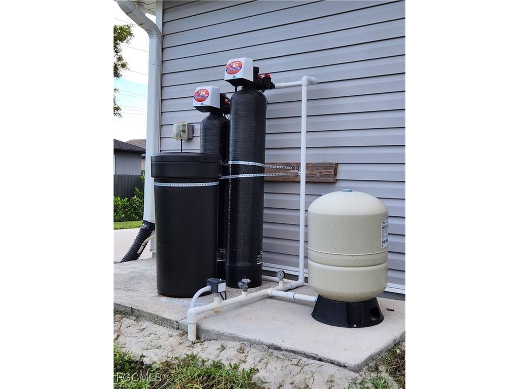 616 NE 24th Terrace Cape Coral FL 33909 2025022376 image18