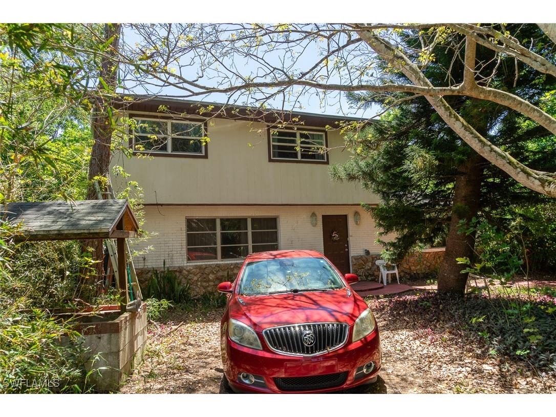 616 Sanctuary Road Naples FL 34120 225044397 image1